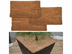 3 nattes de coco carrées antigels pour plantes 38 x 38 cm vue avec mise en situation sur un pot