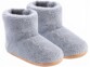 Chaussons chauffants Wilson Gabor gris présentés de trois-quarts sur fond blanc
