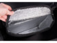 vue zoomée sur l'ouverture du sac isotherme 46 l du chariot de course