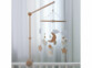 Mobile en bois pour bébé avec étoiles, nuages et moutons