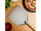 Pelle à pizza Ø 30 cm perforée en aluminium et bois