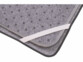 Zoom sur l'attache élastique dans les coins de la housse du tapis gris chauffant Wilson Gabor