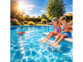 Bateau télécommandé 2,4 GHz dans une piscine avec 2 enfants