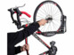 Support mural pour vélo de 16" à 29" mis en situation avec un vélo