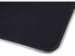 vue zommé sur un angle du tapis de souris avec éclairage LED RVB