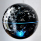 Planète à lévitation magnétique avec carte des constellation