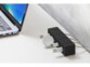 Plusieurs blocs organisateurs aimantés raccordés magnétiquement entre eux et support plusieurs câbles de charge différents