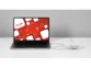 PC portable allumé branché au hub et adaptateur secteur GaN coloris blanc