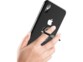 iPhone sans coque coloris noir tenu en main via la bague du support smartphone glissée à un doigt