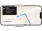 Ecran de smartphone affichant la navigation en format paysage fixé aux pinces du support vélo