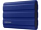 La conception robuste de ce SSD est certifiée IP65, assurant une résistance à la poussière et aux éclaboussures, et il peut supporter des chutes jusqu'à 3 mètres, le rendant idéal pour une utilisation en extérieur ou dans des environnements exigeants
