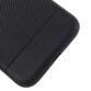 Zoom sur le bas lisse de la coque de téléphone coloris noir avec ouverture pour haut-parleurs et port de chargement
