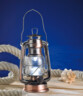 Lampe décorative moderne à l'aspect authentique d'une lanterne tempête