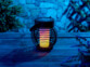lanterne de jardin solaire avec bougie led flamme vacillante et allumage automatique le soir lunartec