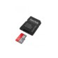 La carte microSD de 16 Go et son adaptateur SD inclus dans le starter pack Recalbox.