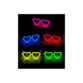 5 montures de lunette fluorescentes en forme de coeurs en 5 coloris différents (vert, bleu, jaune, rose et rouge) disposées sur un fond noir