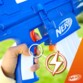 Nerf avec chargeur et double gachette pour tir rapide