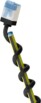 Câble LAN RJ45 flexible enroulé autour d'un crayon de papier