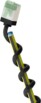 Câble LAN RJ45 flexible enroulé autour d'un crayon de papier