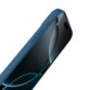 Vue de biais côté gauche d'un iPhone à l'écran allumé protégé par un étui souple coloris bleu