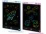 Deux tablettes LCD de dessin bleue et rose avec stylets et dessins colorés de fusée et animaux