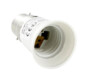 Adaptateur pour pour ampoule E27 sur culot B22