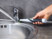 brosse de nettoyage rotative pour nettoyage recoins joints lavabo robinets