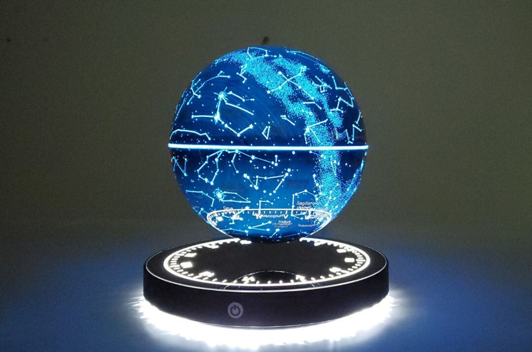 Globe terrestre 10 cm en lévitation avec anneau magnétique à éclairage LED  multicolore, Décoration lumineuse