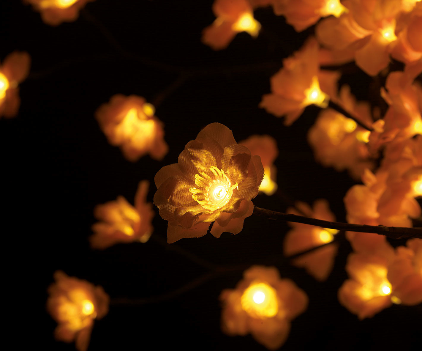 VINGO LED Arbre Fleur de Cerisier 150cm|Blanc|Arbre Lumineux de décoration de Noël 160 LED IP44 pour Base métallique intérieure et extérieure Stable