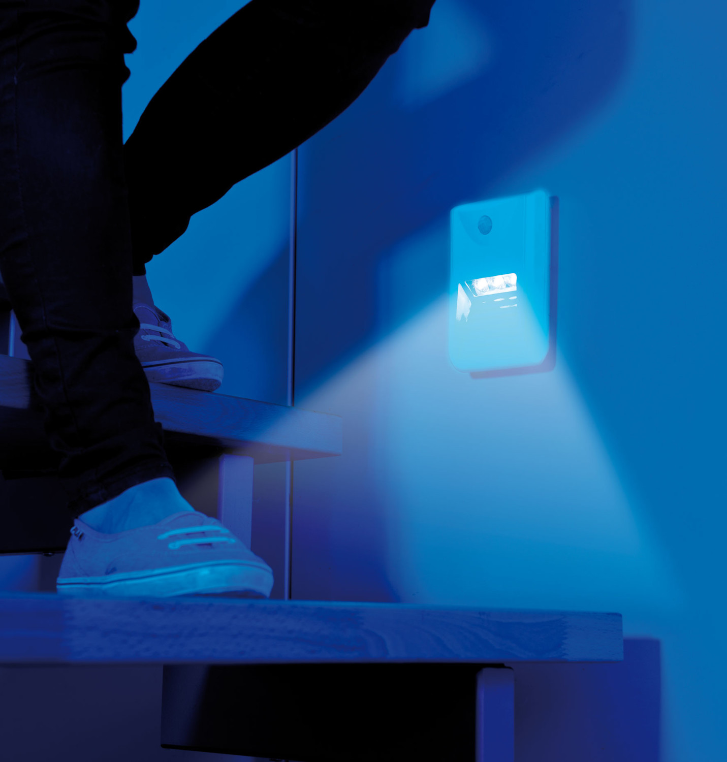Acheter 6 lumière LED PIR sans fil capteur automatique détecteur de  mouvement lampe armoire murale nuit