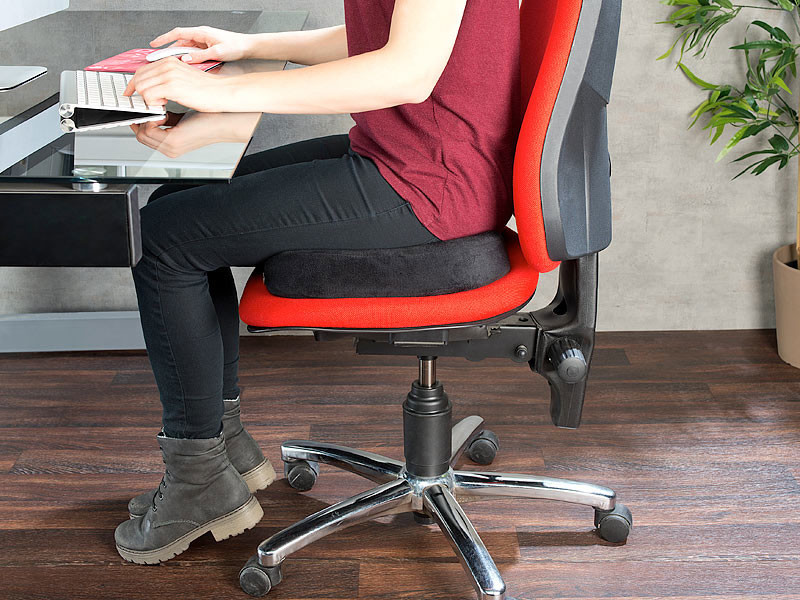 Coussin de siège ergonomique universel en mousse à mémoire de forme pour chaise de bureau ou siège de voiture Soulage les douleurs du dos/coccyx 45,7 x 7,6 cm Noir 