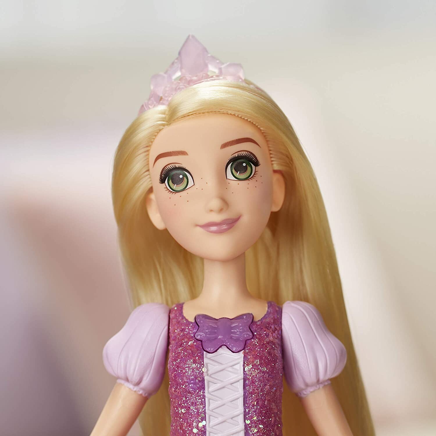 Disney Princess Poupée Raiponce Chanteuse, C17521010